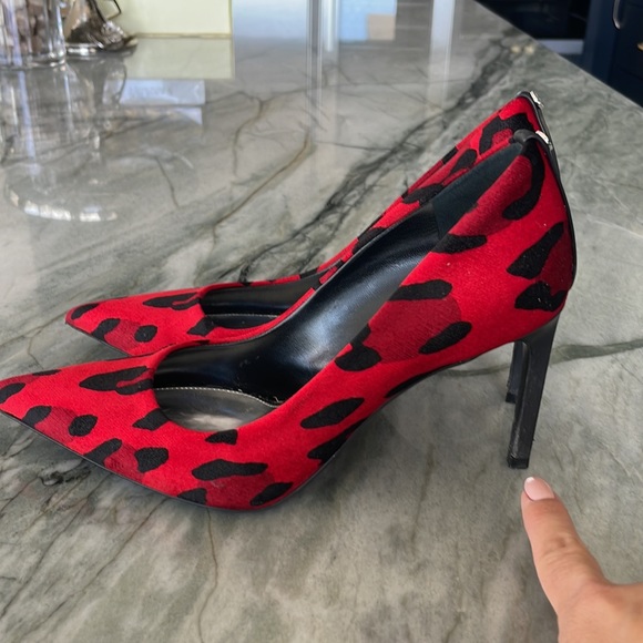 Tom Ford velvet heels size 6 - Picture 2 of 9